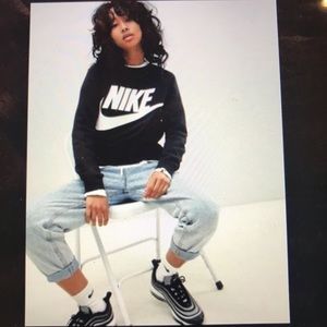 Sweatshirt. New! Perfect condition